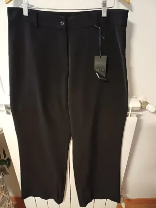 Set 3 pantaloni da donna XXL e gonna XXL in regalo