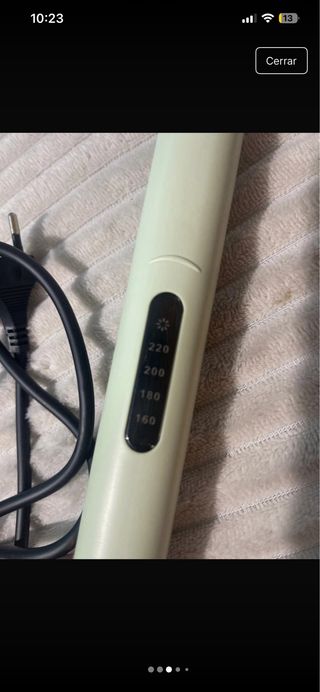 Plancha de pelo verde y dorada