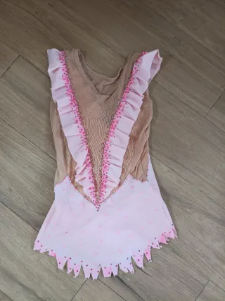 Maillot rosa y amarillo con flecos 25 euros todos