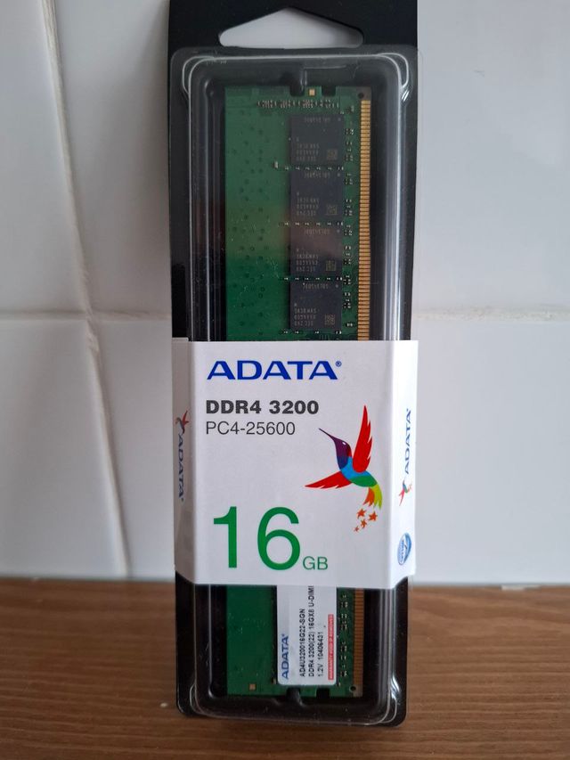 RAM 16GB DDR4 3200MHz ADATA – Perfecto estado