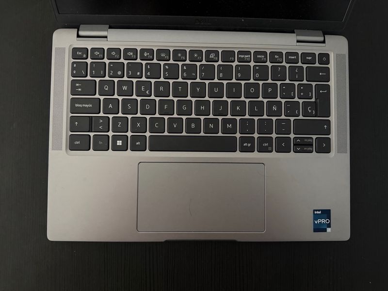 Dell Latitude 7340 i7 2024 - Estado Perfecto afbeelding 3