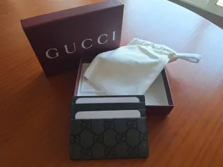 Billetero Gucci GG Supreme