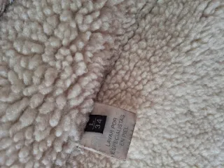 Pelliza Massimo Dutti Beige