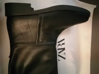 Botas mujer altas negras piel Zara nº 35