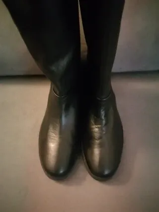 Botas mujer altas negras piel Zara nº 35