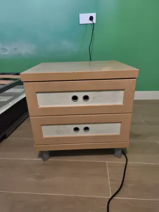 Mesita de noche roble