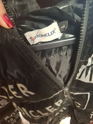 Chaqueta Moncler Negra