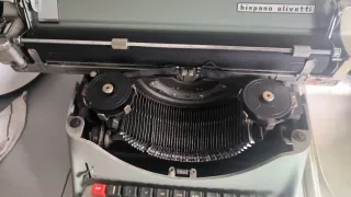 Máquina de Escribir Hispano Olivetti Lexicon 80
