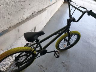 Bicicleta BMX 20 Wipe 500 (2024)
