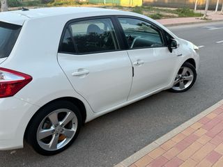 Toyota Auris 2010