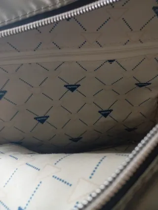 Mochila Privata plateada sin usar con etiqueta