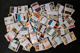 Sellos Lote de 1400 en tacos de 20 Usados España