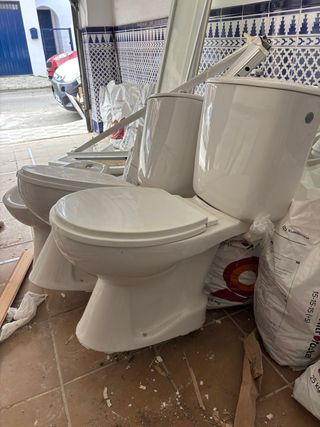 Sanitarios baño WC lavabo y bidé