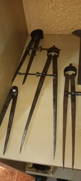 Herramientas de medición antiguas