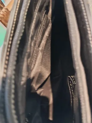 Bolso Negro de Piel Grande