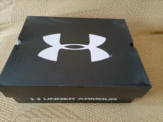 Botas Under Armour Negras
