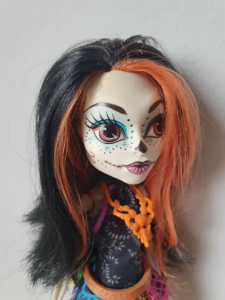 Monster High Skelita Calaveras 2012 sin caja.