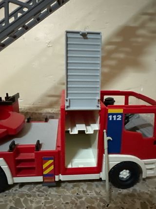 Camión de bomberos Playmobil con escalera