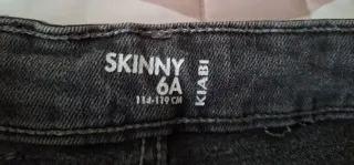 Pantalón vaquero niño gris