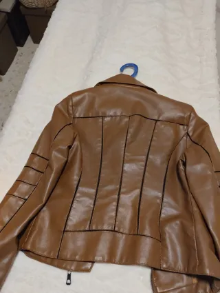 Chaqueta efecto piel marrón Talla S