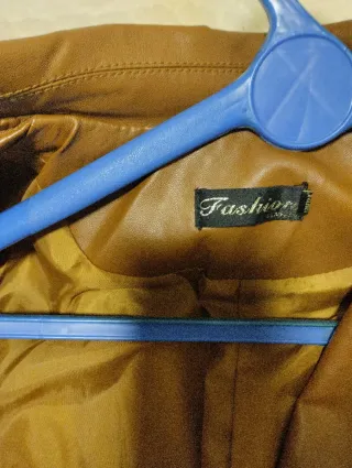 Chaqueta efecto piel marrón Talla S