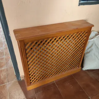 Cubreradiador de madera