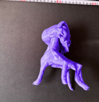 Figura Mano Medievil para Pintar