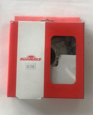 Kit Cassette SunRace 11V 11/28 + Cadena KMC 126L