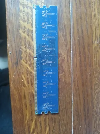 Módulo Memoria RAM Nanya 512MB PC2-4200U