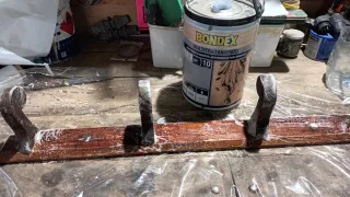 Perchero de madera antiguo