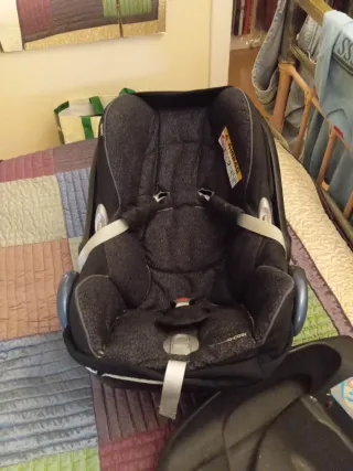 Maxi-Cosi Silla Bebé con Base EasyFix