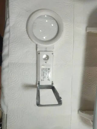 Lupa KIBTOY con luz LED