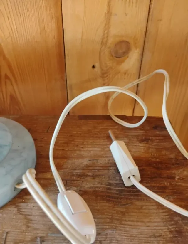 Lámpara de mesa vintage azul y blanco