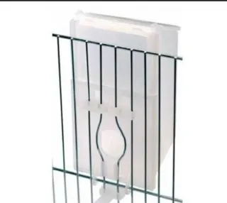 3 jaulas de 60 mas tolvas,tiras Led ect