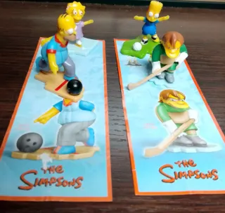 4 personaggi i Simpson 2 sorpresine Kinder