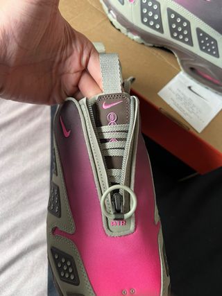 Nike Air Max SNDR Gris/Rosa Talla 43