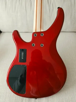Bajo Yamaha TRBX 304 Rojo NUEVO