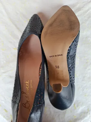 Zapatos de piel con tacon azules