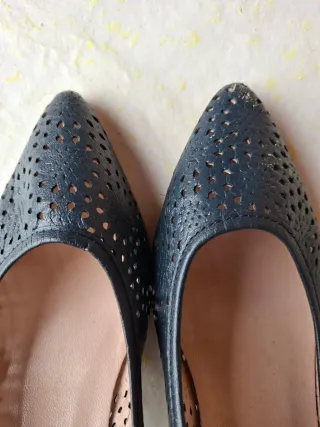 Zapatos de piel con tacon azules