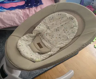 Hamaca eléctrica con música y velocidades