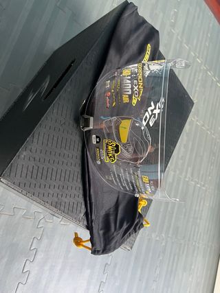 Casco de moto Scorpion Carbono