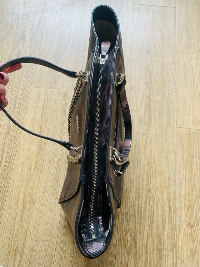 Tote Bag Guess Nuevo Cadena Plateada