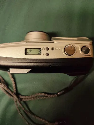 Olympus Super Zoom 80G Cámara Plata