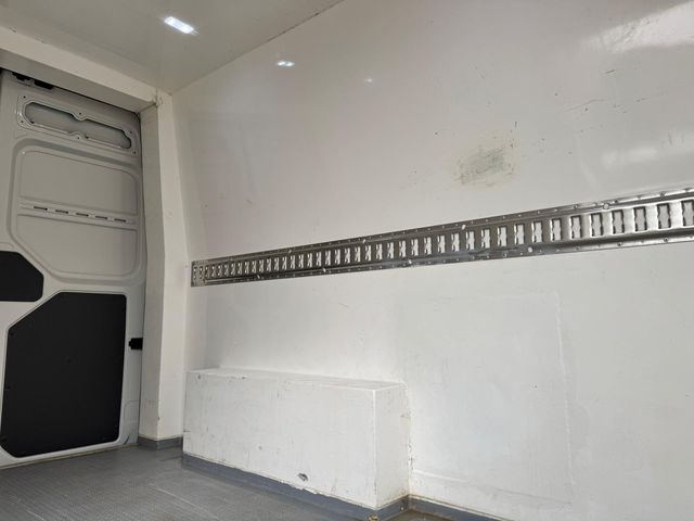 Volkswagen Crafter Furgon ISOTERMO L3H3 2.0TDI 140