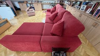 Sofá chaise longue rojo