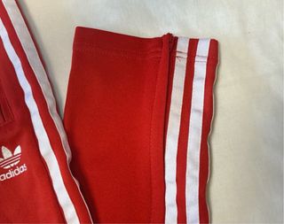 ADIDAS ORIGINALS: Pantalón de Chándal Clásico Rojo