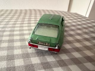 Coche de juguete citroen SM