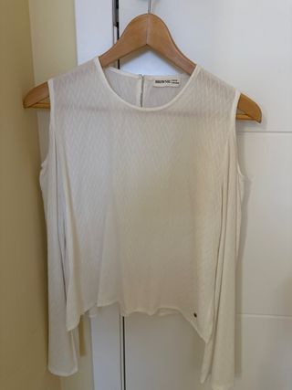 Blusa Brownie Blanca Hombros Descubiertos Talla xs
