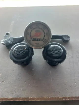 Velocímetro y manetas Rabasa Derbi