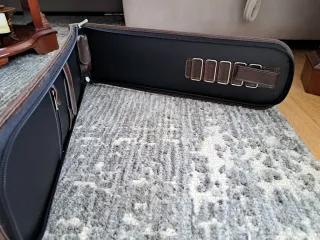 Portacorbatas de piel marrón